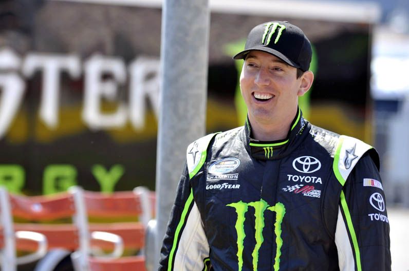 Valentino Rossi prueba un coche de la NASCAR