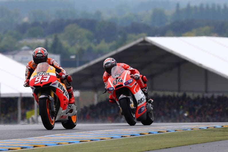 Márquez y Dovizioso. GP Francia MotoGP 2013