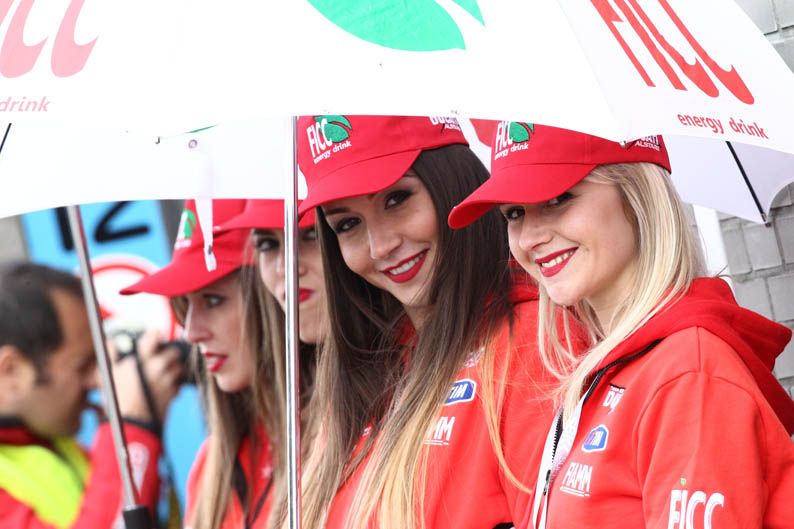 chicas-sbk-assen-2013 (1)