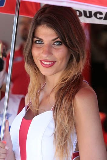 Ambiente en el paddock de Montmelo