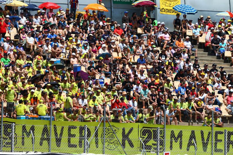 Ambiente en el paddock de Montmelo