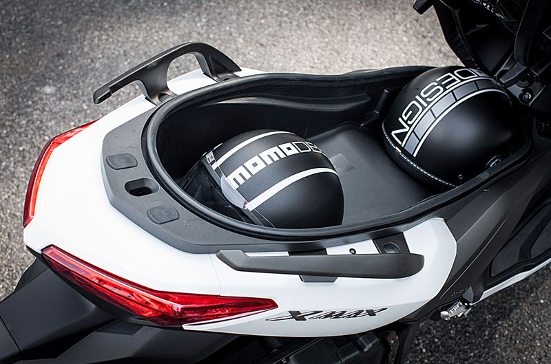 Yamaha X-Max 400