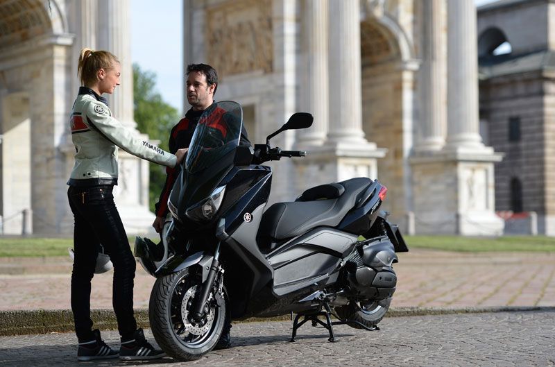 Yamaha X-Max 400