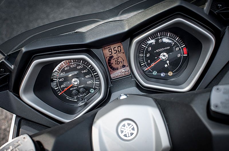 Yamaha X-Max 400