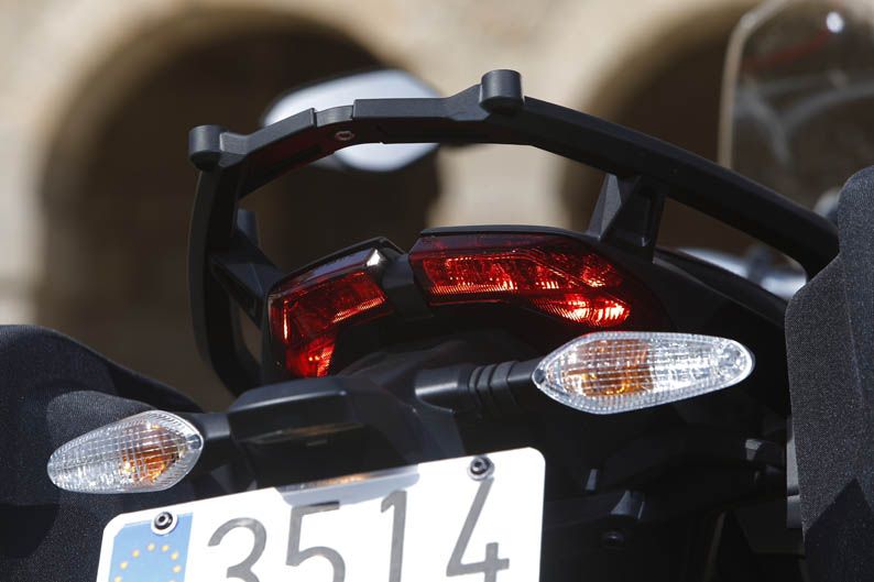 Ducati-Hyperstrada (7)