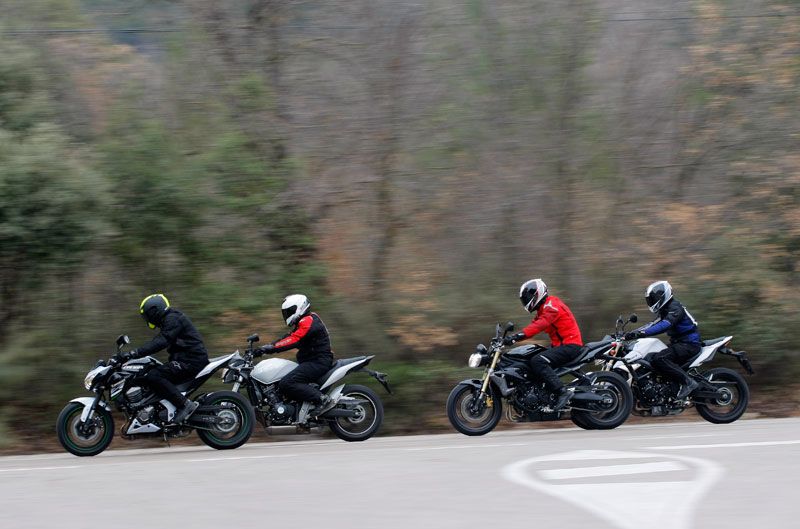 Comparativa naked: Honda, Kawasaki, Suzuki y Triumph