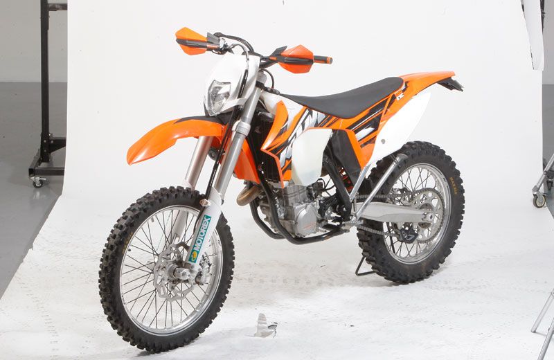 Comparativa Moto Verde: Husaberg FE 501 y KTM 500 EXC. Galería de fotosComparativa Moto Verde: Husaberg FE 501 y KTM 500 EXC. Galería de fotos