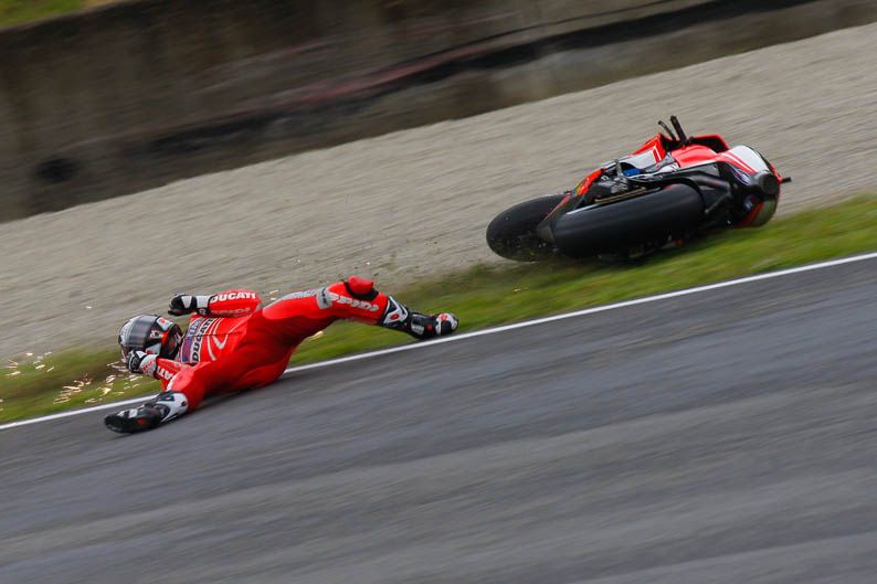 Caída de Andrea Dovizioso en Mugello