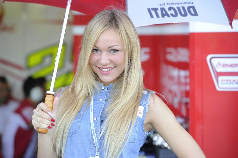 Las chicas del Gran Premio de San Marino. Galería de fotos
