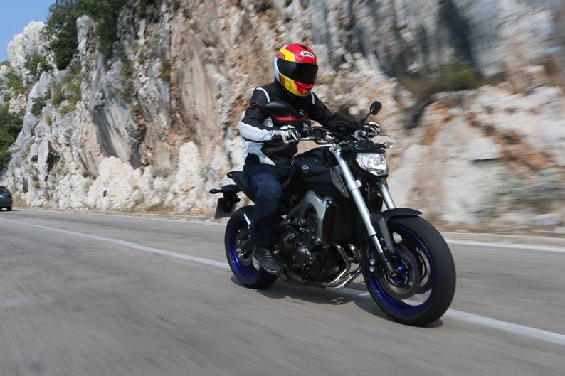 Nueva Yamaha MT-09