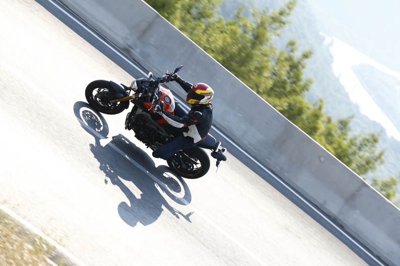 Nueva Yamaha MT-09