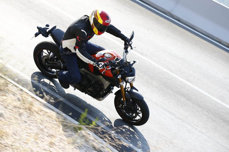 Nueva Yamaha MT-09