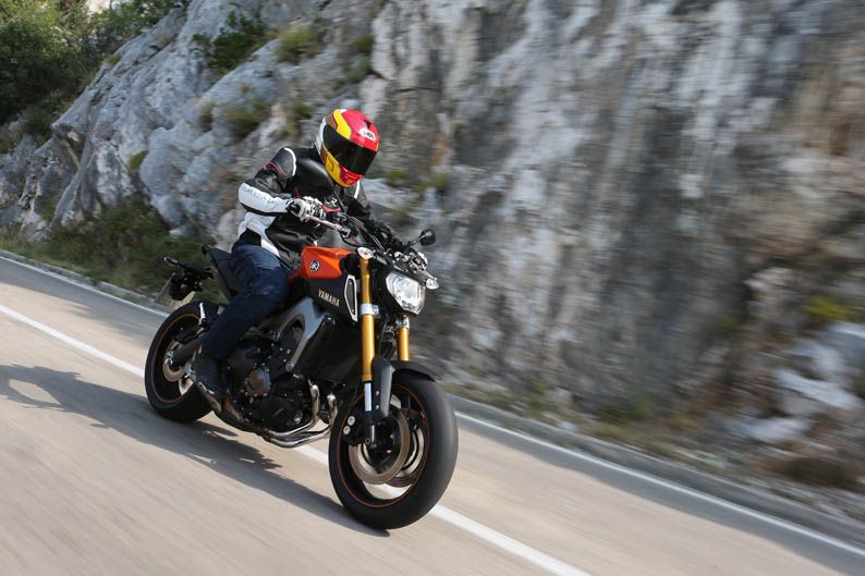 Nueva Yamaha MT-09