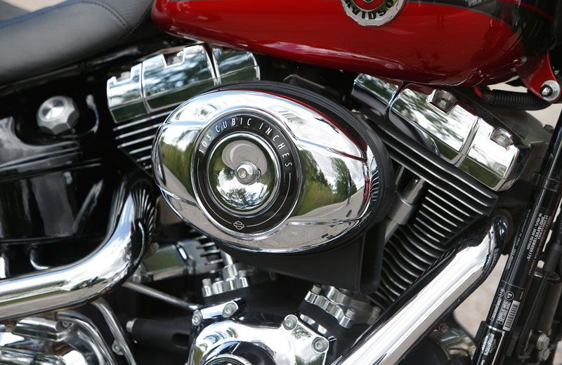 Comparativa: Harley Davidson Breakout y H-D CVO Breakout