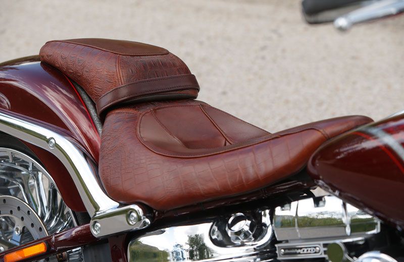 Comparativa: Harley Davidson Breakout y H-D CVO Breakout