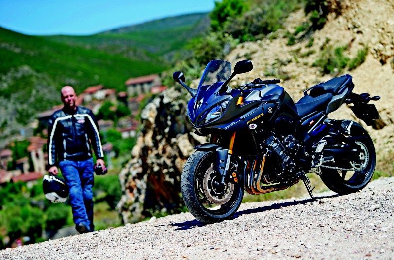 Yamaha Fazer8