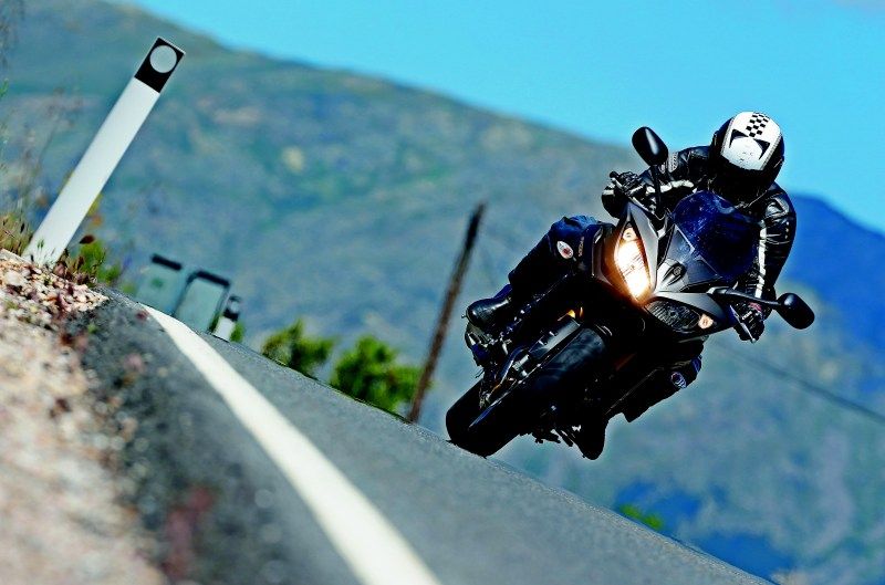 Yamaha Fazer8
