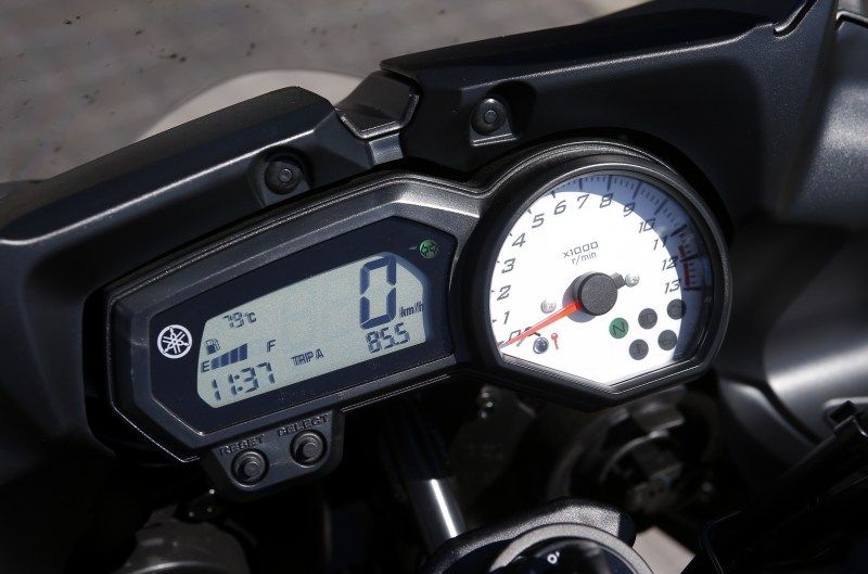 Yamaha Fazer8
