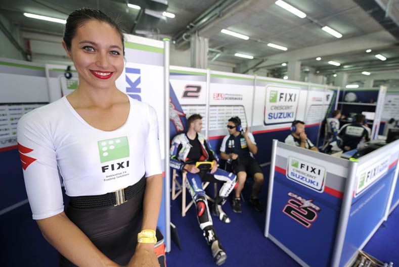 Las chicas del Mundial de Superbike en Imola