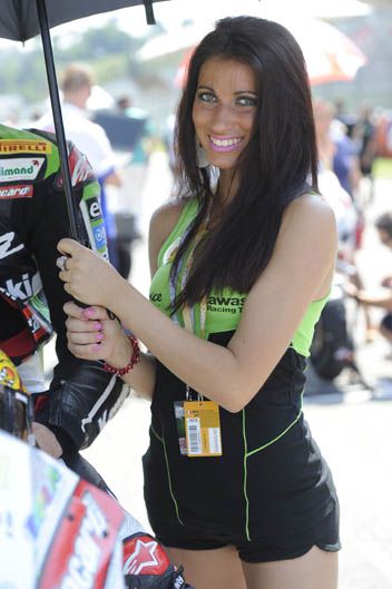 Las chicas del Mundial de Superbike en Imola