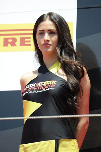 Las chicas del Mundial de Superbike en Imola
