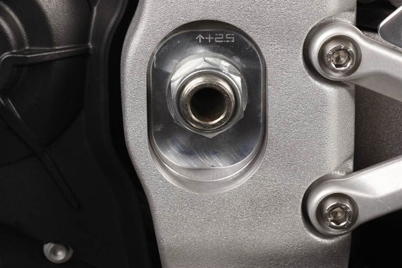 Comparativa: Honda VFR750R RC30 1988 y Aprilia RSV4 2012. Galería de fotos
