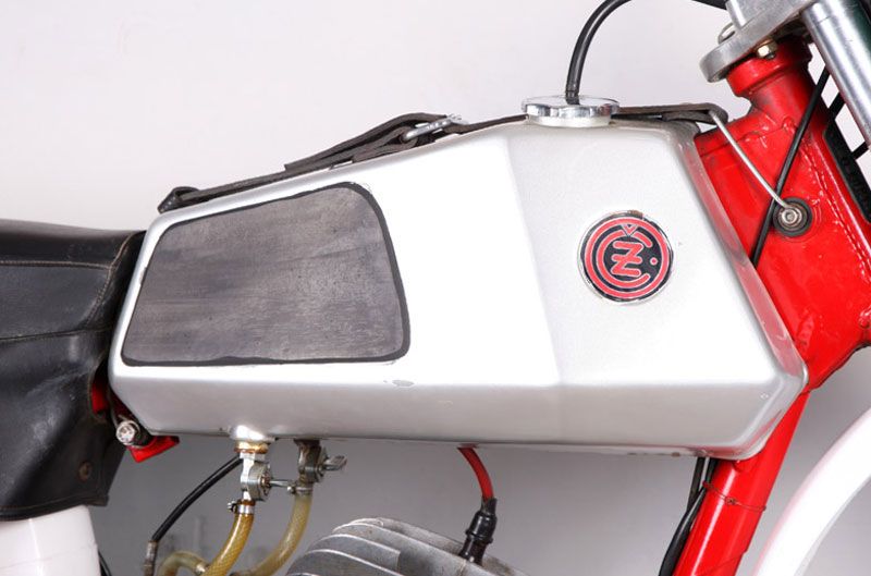 CZ 250 Falta Réplica 1975