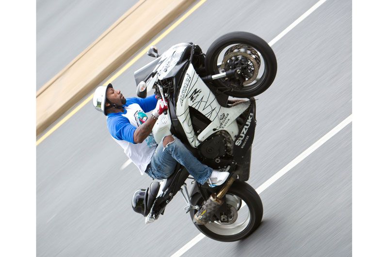 Pandilleros en moto de Baltimore