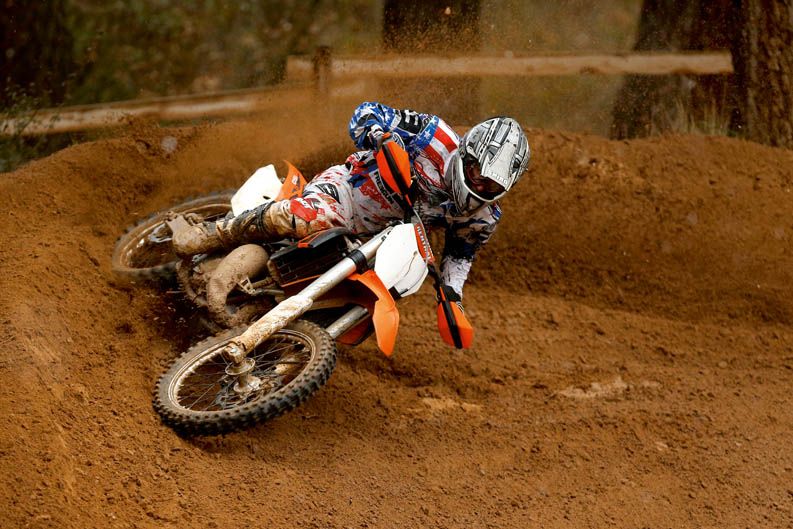 Comparativa KTM 150 SX, Suzuki RMZ 250 y Yamaha YZF 250.
