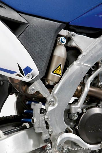 Comparativa KTM 150 SX, Suzuki RMZ 250 y Yamaha YZF 250.