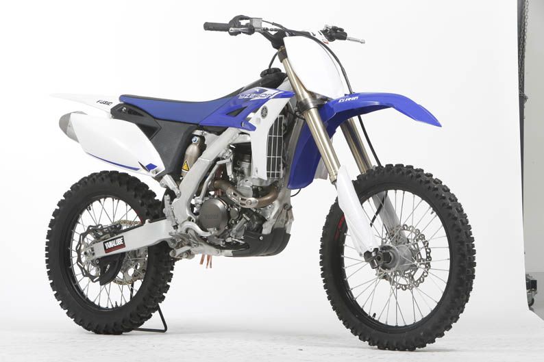 Comparativa KTM 150 SX, Suzuki RMZ 250 y Yamaha YZF 250.