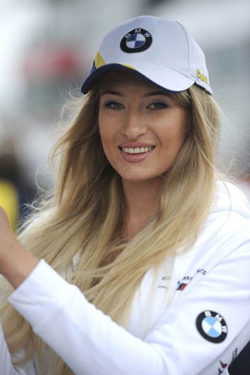 Las chicas del Mundial de Superbike en Rusia. Galería de fotos