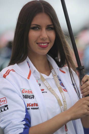 Las chicas del Mundial de Superbike en Rusia. Galería de fotos