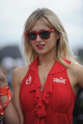 Las chicas del Mundial de Superbike en Rusia. Galería de fotos
