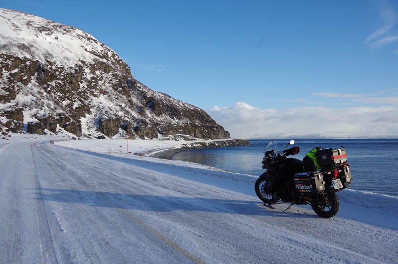 Pioneros en Cabo Norte en invierno