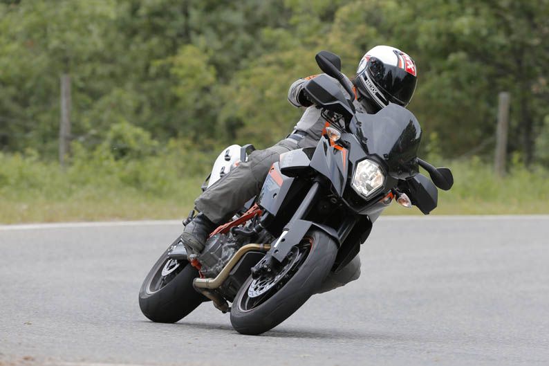 Comparativa Trail: Aprilia, Ducati, Kawasaki, KTM.