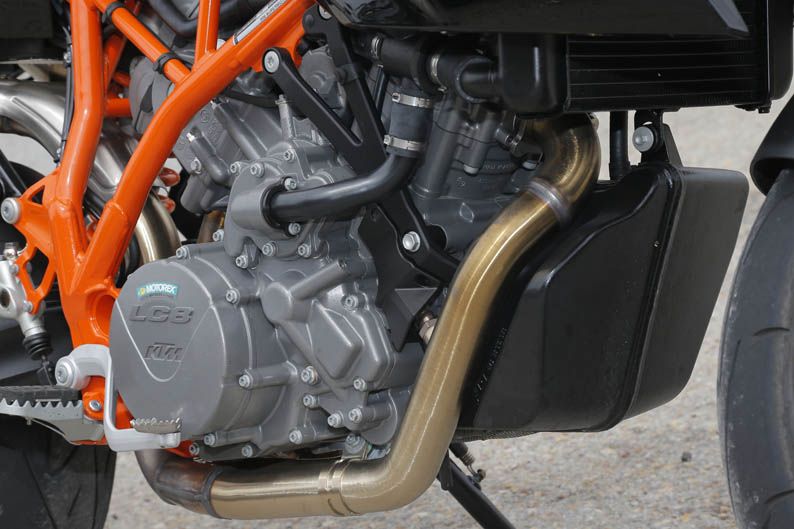 Comparativa Trail: Aprilia, Ducati, Kawasaki, KTM.