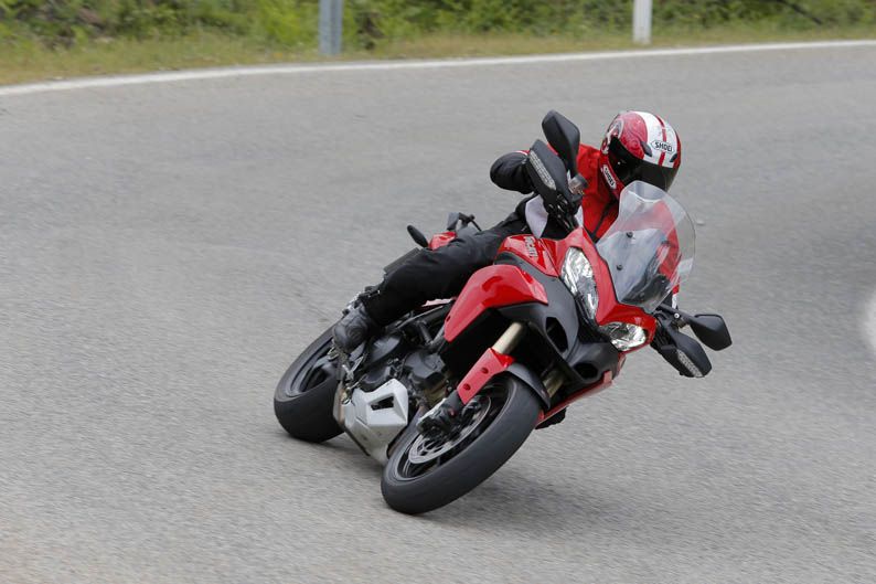 Comparativa Trail: Aprilia, Ducati, Kawasaki, KTM.