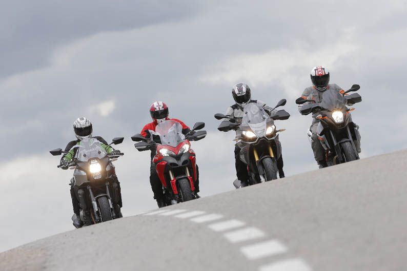 Comparativa Trail: Aprilia, Ducati, Kawasaki, KTM.
