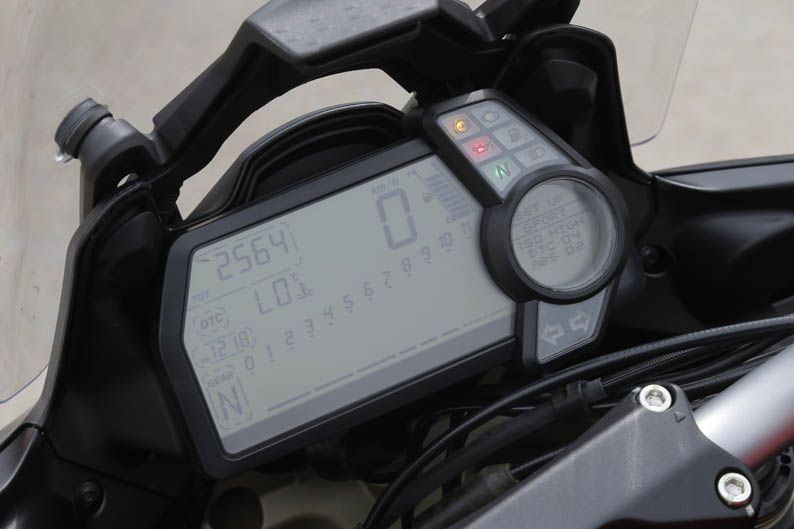 Comparativa Trail: Aprilia, Ducati, Kawasaki, KTM.