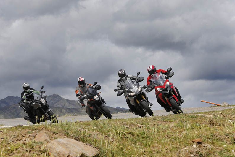 Comparativa Trail: Aprilia, Ducati, Kawasaki, KTM.