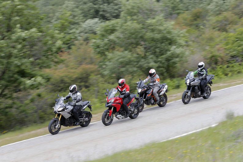 Comparativa Trail: Aprilia, Ducati, Kawasaki, KTM.