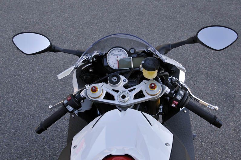 Moto S1000RR detalles