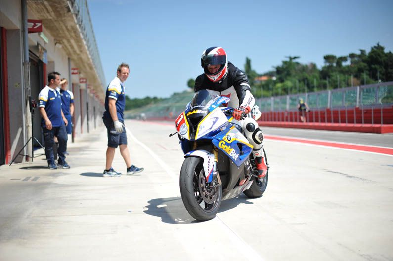 Moto Barrier en Acción