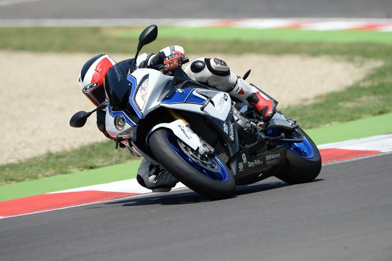 Moto HP4 en Acción