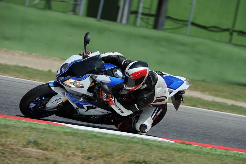 Moto HP4 en Acción