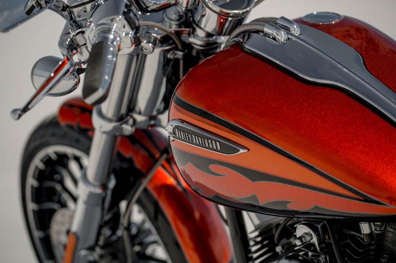 Harley-Davidson CVO Breakout 2014