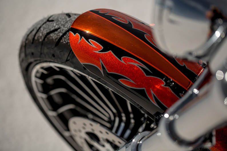 Harley-Davidson CVO Breakout 2014