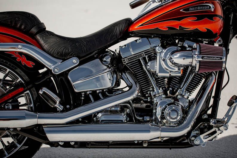 Harley-Davidson CVO Breakout 2014