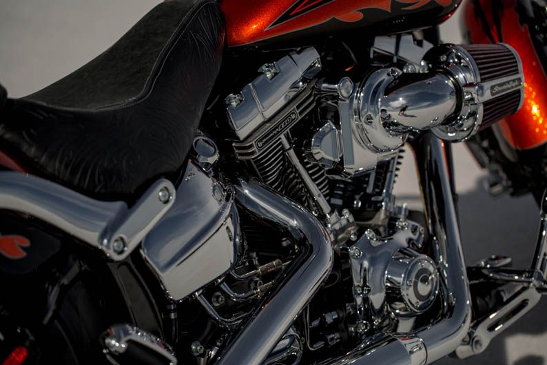 Harley-Davidson CVO Breakout 2014